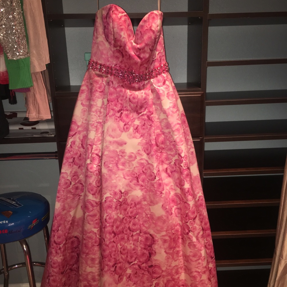 Perfect condition Jovani ball gown!!